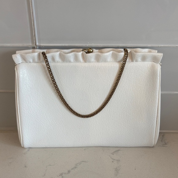 Chic White Leather Wristlet - Picture 6 of 8